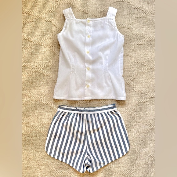 Girls White Top and Navy/White Shorts Set Size 4T - Picture 2 of 7